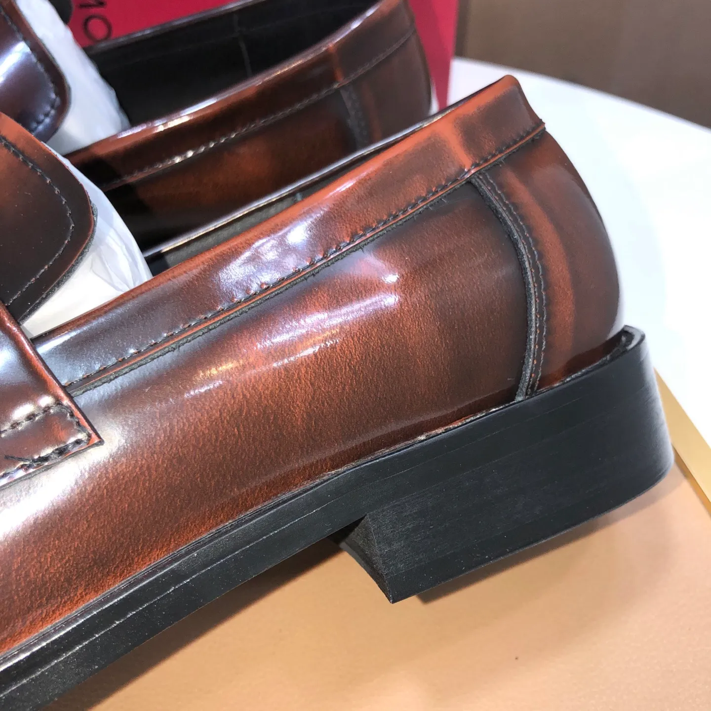 Men's shoes 💰540💰 [Ferragamo/Ferragamo] The latest model from the counter. Original imported high-quality cowhide with open sides + imported 🐂 cowhide lining + original luxury metal buckle + original combination outsole. Comparison is stress-free 38–45 (45 is custom-made and cannot be returned or exchanged)